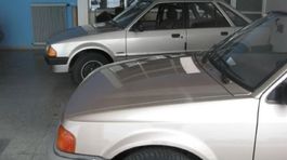 Ford - zatvorené dílerstvo z osemdesiatych rokov