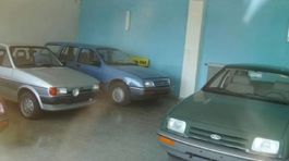 Ford - zatvorené dílerstvo z osemdesiatych rokov