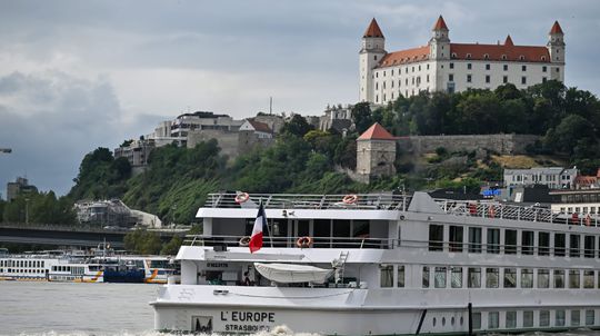 Bratislavský hrad, Dunaj