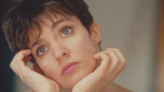 Anne Parillaud vo filme Brutálna Nikita (1990).