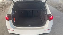 Mercedes B 250 e (2023)
