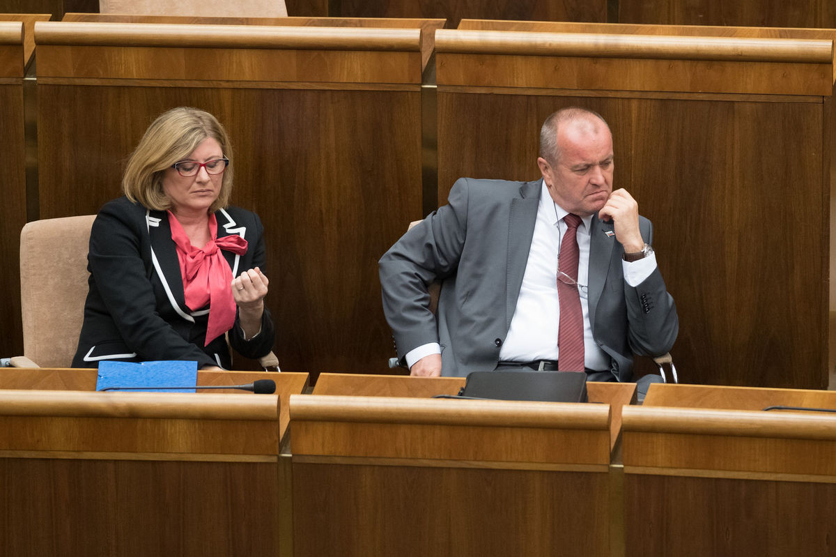 Gabriela Matečná a Peter Gajdoľ počas...