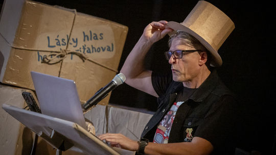 Braňo Jobus ako rozprávač v detskej opere...