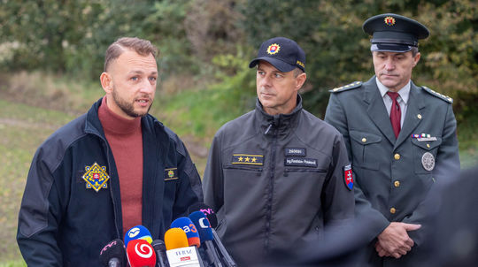 Slovensko už nebude predlžovať kontroly na hraniciach, situácia je podľa Šutaja Eštoka pokojná