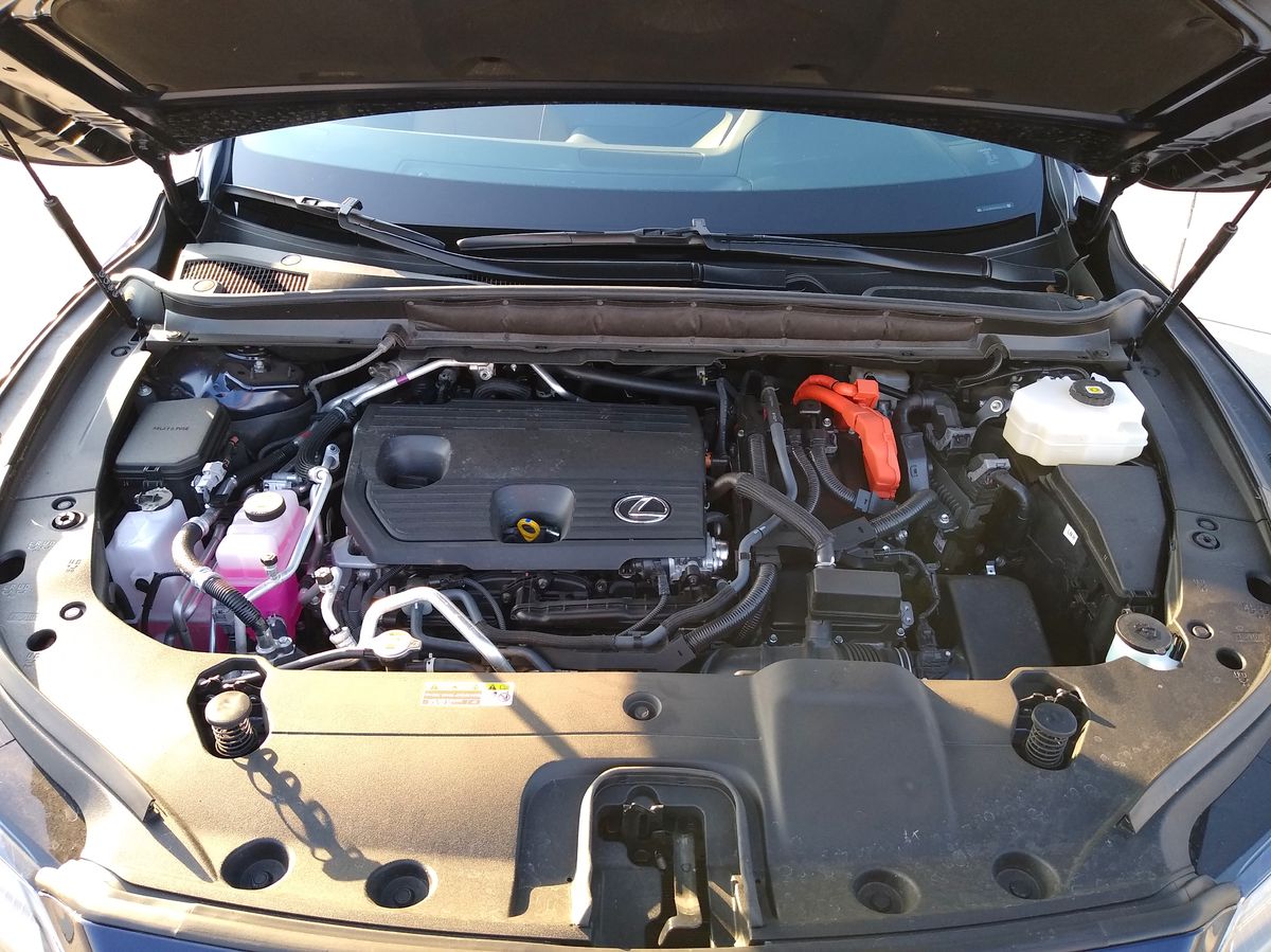 Systémový výkon 227 kW (309 k) zabezpečuje...