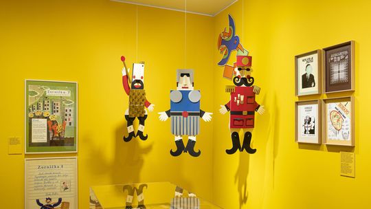 Snímka z výstavy Náskok Zoltána Salamona v...