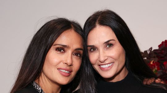 Herečky Salma Hayek (vľavo) a Demi Moore na...