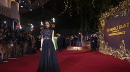 Rachel Zegler v kreácii Dior 