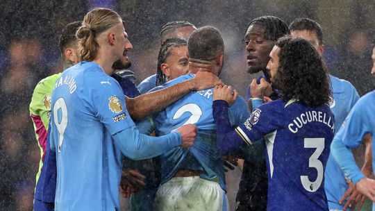 Gólové hody na Stamford Bridge, osemgólový šláger napokon nemal víťaza. Liverpool sa doťahuje na čelo