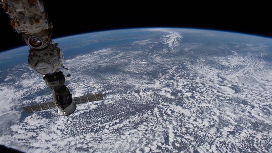 Astronautkám na ISS vykĺzla taška s náradím, na nočnej oblohe ju možno pozorovať ďalekohľadom