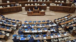 Plénum / Parlament / NR SR /