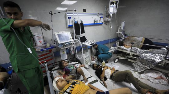 Izraelskí vojaci odišli z nemocnice Šifá, palestínske úrady tvrdia, že tam zanechali desiatky mŕtvych Palestínčanov