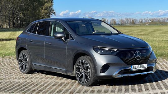 Mercedes-Benz EQE SUV 500 (2023)