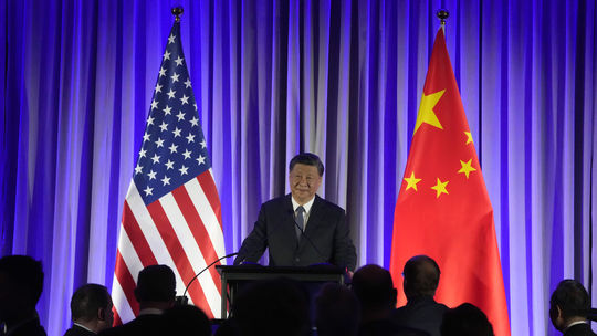 Si Ťin-pching: Čína nebude začínať vojnu s nijakou krajinou. Pekingu vyhovujú zlepšujúce sa vzťahy s USA