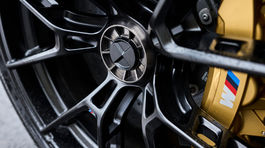 BMW -  centrálna matica
