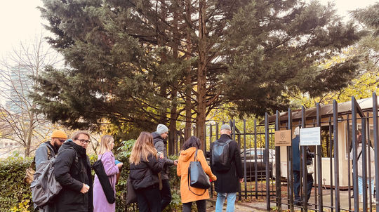 Pre Úradom vlády protestovali študenti...