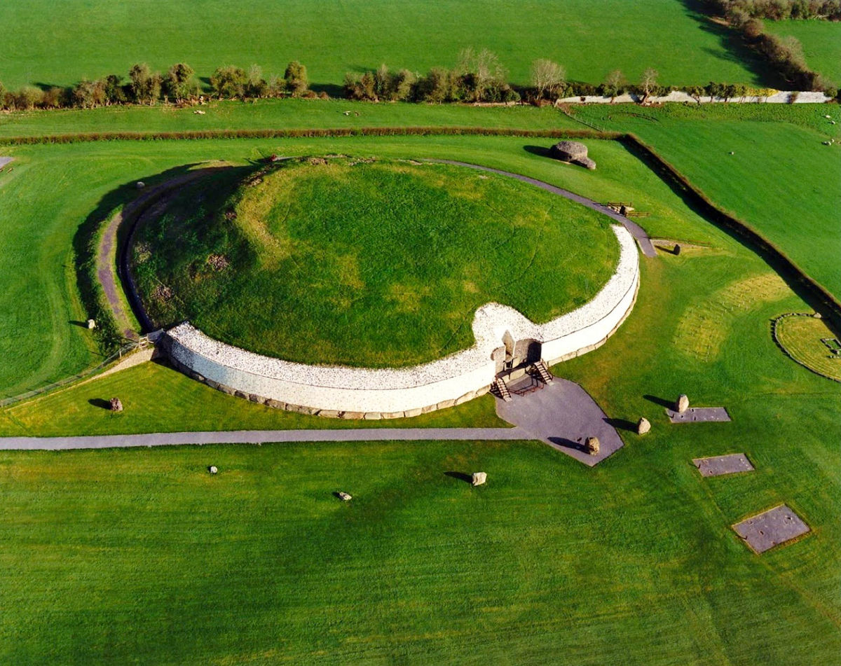 Hrobka Newgrange.