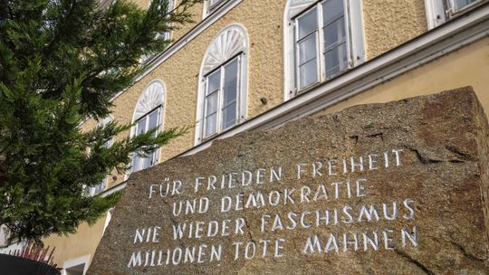 V Hitlerovom rodisku sú dve ulice stále pomenované po nacistoch, kritizujú aktivisti