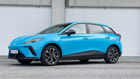 MG 4 Electric (2023)