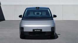 li-auto-mega-4