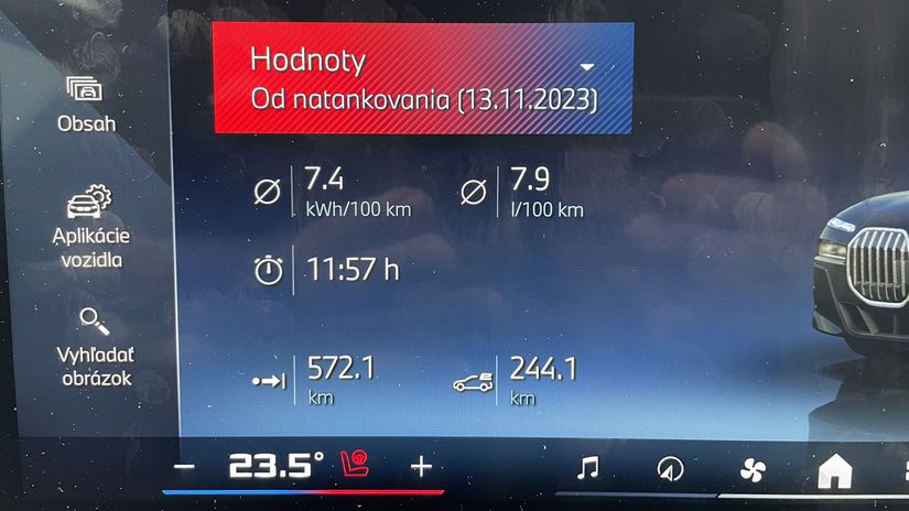 Spotrebou paliva nás plug-in hybrid doslova...
