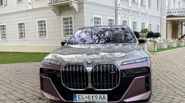 BMW M760e xDrive - test 2023