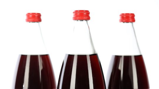 Nové fľašky nápoja Coca-Cola.
.