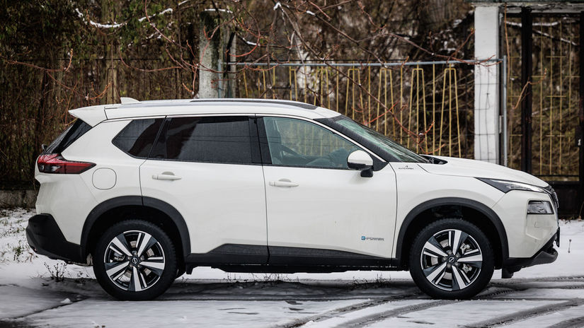 Nový X-Trail je o 10 mm kratší, o 10 širší a o...