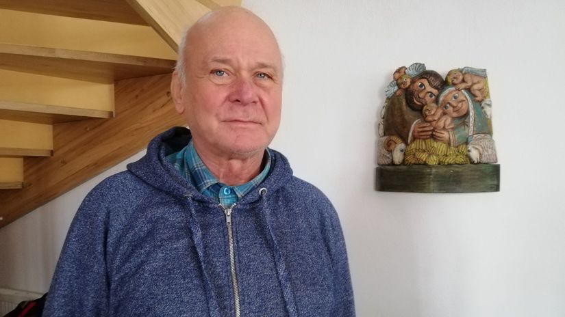 Peter Zoričák pri betleheme, ktorý v jeho...