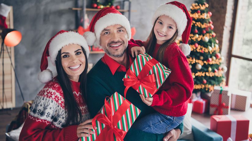 šťastná rodina, vianoce, darčeky