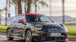 Mini Cooper SE JCW 2