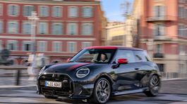 Mini Cooper SE JCW 8