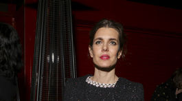 Charlotte Casiraghi na prehliadke Chanel v...