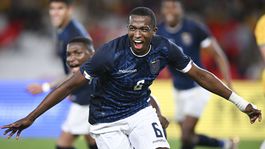 09. William Pacho