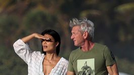Sean Penn a herečka (dnes už viac klimatická aktivistka) Nathalie Kelley