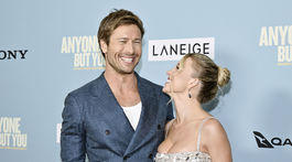 Herec Glen Powell a herečka Sydney Sweeney