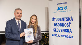 Katarína Pauerová z Fakulty materiálov,...