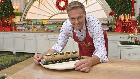 Martin Nikodým a jeho rodinná orechová roláda.