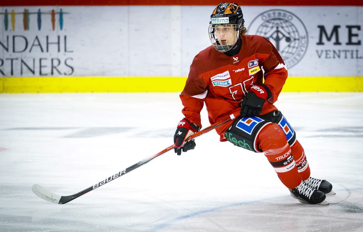 Luka Radivojevič v drese Örebro HK.