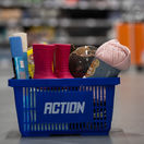 Možno ste ich našli pod stromčekom. Známy lacný reťazec sťahuje z predaja chybné výrobky. Hrozí z nich udusenie aj poškodenie pokožky