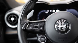 Alfa Romeo Tonale Plug-in Hybrid Q4 (2023)