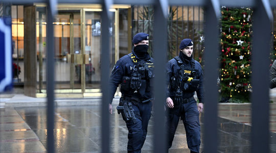 Polícia obvinila muža, ktorý sa vyhrážal, že zopakuje útok z Prahy
