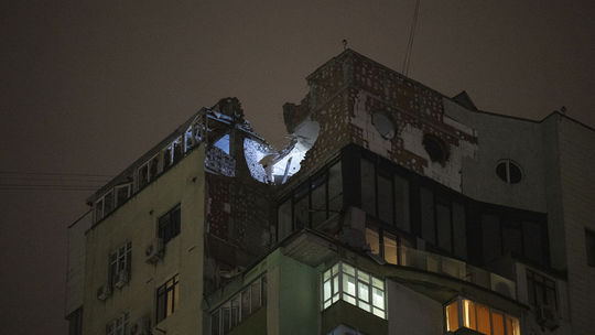ONLINE: Ďalší útok na Kyjev. Od začiatku vojny vypálili Rusi na Ukrajinu už 7 400 rakiet