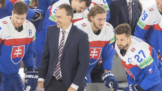 Šatan vysvetlil, prečo na Slovensku hokejové MS tak skoro nebudú. Komentoval aj hráčov z KHL