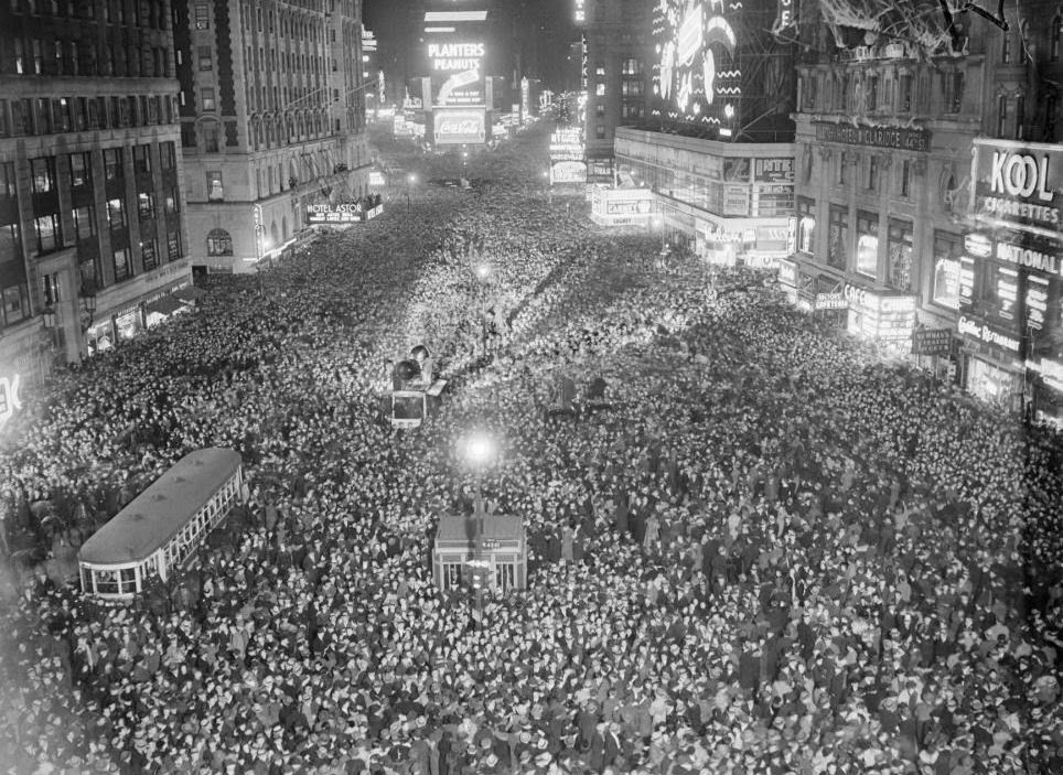 Prvá oslava Silvestra v New Yorku na Times Square.