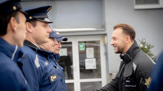 Minister vnútra Matúš Šutaj Eštok sa poďakoval...