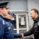 Matúš Šutaj Eštok, Vianoce, hasiči, policajti, Štedrý deň