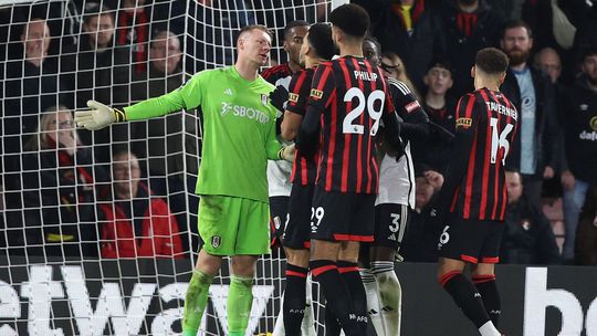 Rodákovho kolegu prevalcovali emócie. Leno strčil od zlosti do podávača lôpt