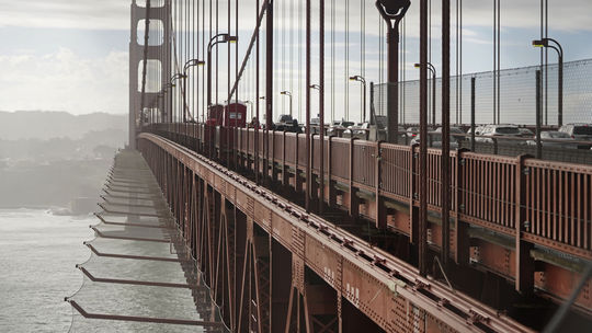 Lepšie po 86 rokoch, ako nikdy. Legendárny americký most má „protisamovražednú“ sieť