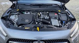 Mercedes-Benz GLA 250 e (2024)